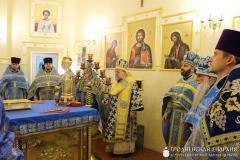 Архиепископ Артемий совершил литургию в малой церкви в честь Введения во храм Пресвятой Богородицы города Волковыска