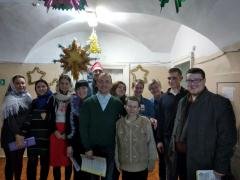 Колядовщики молодежного братства Покровского собора посетили прихожан и хоспис