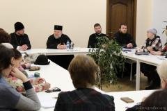 Архиепископ Артемий встретился со слушателями катехизаторских курсов при Покровском соборе