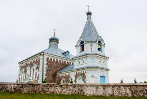 Храм в честь Покрова Пресвятой Богородицы д.Первомайская (1830)