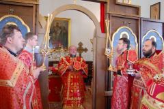 14 мая 2013г. На Радоницу архиепископ Артемий совершил литургию в кладбищенской церкви святой Марфы г.Гродно