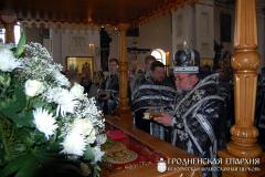 18 апреля 2014 года. Архиепископ Артемий совершил утреню Великой субботы с чином погребения 18 апреля 2014 года. Архиепископ Артемий совершил утреню Великой субботы с чином погребения
