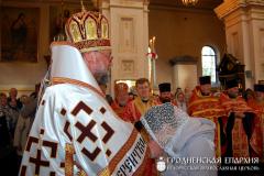 20 апреля 2014 года. Архиепископ Артемий возглавил Пасхальную вечерню в кафедральном соборе Гродно 20 апреля 2014 года. Архиепископ Артемий возглавил Пасхальную вечерню в кафедральном соборе Гродно