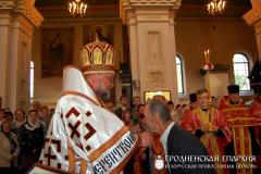 20 апреля 2014 года. Архиепископ Артемий возглавил Пасхальную вечерню в кафедральном соборе Гродно 20 апреля 2014 года. Архиепископ Артемий возглавил Пасхальную вечерню в кафедральном соборе Гродно