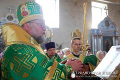 8 июня 2014 года. В день Святой Пятидесятницы архиепископ Артемий совершил литургию в храме поселка Зельва 8 июня 2014 года. В день Святой Пятидесятницы архиепископ Артемий совершил литургию в храме поселка Зельва