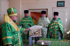 10 июня 2014 года. Архиепископ Артемий совершил литургию в храме Святой Троицы городского поселка Порозово 10 июня 2014 года. Архиепископ Артемий совершил литургию в храме Святой Троицы городского поселка Порозово