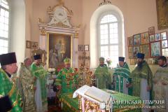 10 июня 2014 года. Архиепископ Артемий совершил литургию в храме Святой Троицы городского поселка Порозово 10 июня 2014 года. Архиепископ Артемий совершил литургию в храме Святой Троицы городского поселка Порозово