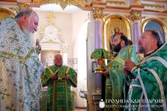 10 июня 2014 года. Архиепископ Артемий совершил литургию в храме Святой Троицы городского поселка Порозово 10 июня 2014 года. Архиепископ Артемий совершил литургию в храме Святой Троицы городского поселка Порозово