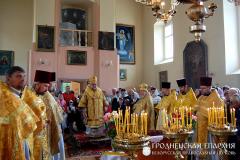 21 июня 2014 года. Архиепископ Артемий совершил литургию в храме Архангела Михаила деревни Изабелин 21 июня 2014 года. Архиепископ Артемий совершил литургию в храме Архангела Михаила деревни Изабелин