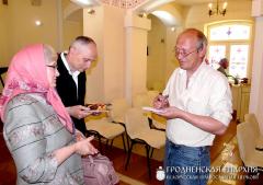 6 июля 2014 года. Выступление барда Сергея Герасимовича в храме святителя Луки 6 июля 2014 года. Выступление барда Сергея Герасимовича в храме святителя Луки