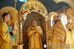 12 октября 2014 года. Архиепископ Артемий совершил литургию в храме Софии Слуцкой деревни Коробчицы 12 октября 2014 года. Архиепископ Артемий совершил литургию в храме Софии Слуцкой деревни Коробчицы