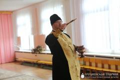 13 февраля 2015 года. Священник принял участие в митинге и освятил дошкольные учреждения поселка Зельва 13 февраля 2015 года. Священник принял участие в митинге и освятил дошкольные учреждения поселка Зельва
