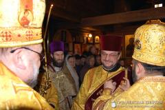 Архиепископ Артемий совершил литургию в храме в честь Усекновения Главы Иоанна Предтечи Архиепископ Артемий совершил литургию в храме в честь Усекновения Главы Иоанна Предтечи