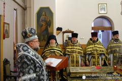 27 февраля 2015 года. В пятницу первой седмицы Великого поста архиепископ Артемий совершил Литургию Преждеосвященных Даров в кафедральном соборе Волковыска 27 февраля 2015 года. В пятницу первой седмицы Великого поста архиепископ Артемий совершил Литургию Преждеосвященных Даров в кафедральном соборе Волковыска