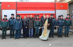13 марта 2015 года. Священник встретился с сотрудниками Зельвенского отделения МЧС 13 марта 2015 года. Священник встретился с сотрудниками Зельвенского отделения МЧС