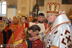 12 апреля 2015 года. Архиепископ Артемий возглавил Пасхальную великую вечерню в кафедральном соборе города Гродно 12 апреля 2015 года. Архиепископ Артемий возглавил Пасхальную великую вечерню в кафедральном соборе города Гродно