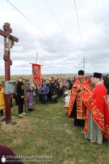 21 апреля 2015 года. В день поминовения усопших в Зельве состоялся Крестный ход на кладбище поселка 21 апреля 2015 года. В день поминовения усопших в Зельве состоялся Крестный ход на кладбище поселка