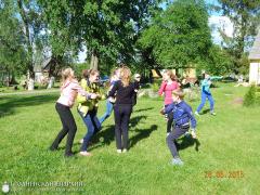 28 мая 2015 года. Молодежь храма великомученика Георгия Победоносца поселка Красносельский посетила агроусадьбу «Селяхи» 28 мая 2015 года. Молодежь храма великомученика Георгия Победоносца поселка Красносельский посетила агроусадьбу «Селяхи»