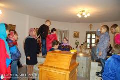 27 сентября 2015 года. Начались занятия в детской иконописной студии « Покров»