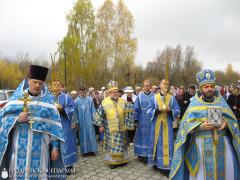6 ноября 2015 года. Архиепископ Артемий совершил литургию в храме в честь иконы Божией Матери «Всех скорбящих Радость» города Мосты
