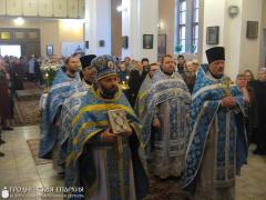 6 ноября 2015 года. Архиепископ Артемий совершил литургию в храме в честь иконы Божией Матери «Всех скорбящих Радость» города Мосты