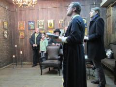 с 8 по 13 декабря в галерее "У Майстра" проходит выставка работ воспитанников детской иконописной студии «Покров»