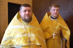 Архиепископ Артемий совершил литургию в храме Виленских мучеников прихода Спиридона Тримифунтского