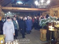 Новогодняя ночная литургия в часовне святителя Тихона