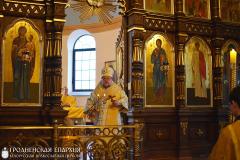 В Неделю святых отец архиепископ Артемий совершил литургию в кафедральном соборе г.Гродно