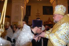 В день Рождества Христова архиепископ Артемий совершил вечерню в кафедральном соборе Гродно