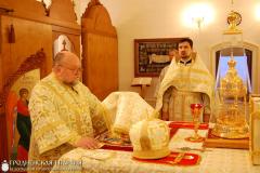 Архиепископ Артемий совершил литургию в домовой церкви Святителя Николая