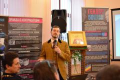 ...Жизнь и Любовь - вот те краеуголные камни, которые собирают христиан вместе...актуально, не правда ли?