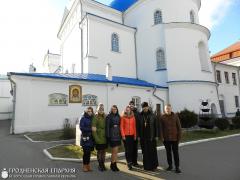 Ученики Голынковской средней школы совершили паломничество в Жировичи и Сынковичи