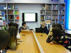 В Центральной городской библиотеке состоялось встреча с этномузыковедом Еленой Шатько