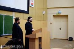 В Гродненском государственном медицинском университете открылась фотовыставка «По следам Библии»