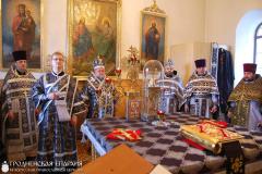 Архиепископ Артемий совершил Литургию Преждеосвященных Даров в храме в честь Святого Духа деревни Озеры