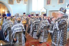 Архиепископ Артемий совершил Литургию Преждеосвященных Даров в храме в честь Покрова Пресвятой Богородицы деревни Первомайская