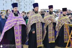 В микрорайоне Барановичи состоялась закладка храма в честь Августовской иконы Божией Матери