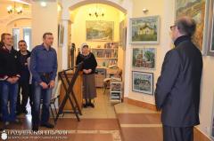 В храме святителя Луки открылась выставка работ художника Владимира Казакова