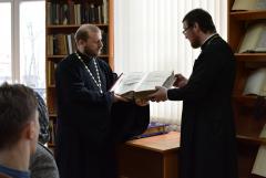 Выстава напрастольных Евангелляў з рызніцы Свята-Пакроўскага кафедральнага сабора