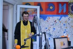 Настоятель Покровского собора освятил рабочие помещения КУП «Телерадиовещательный канал «Гродно Плюс»