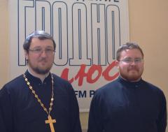 Настоятель Покровского собора освятил рабочие помещения КУП «Телерадиовещательный канал «Гродно Плюс»