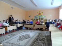 В Скиделе состоялась встреча священника с учащимися гимназии, посвященная Дню православной книги