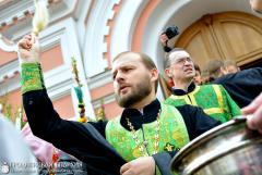 В день Входа Господня в Иерусалим архиепископ Артемий совершил литургию в кафедральном соборе города Гродно