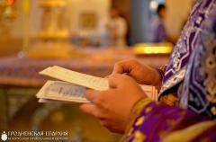 В Великий Четверток архиепископ Артемий совершил литургию в кафедральном соборе Гродно