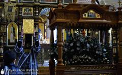 В Великую Пятницу архиепископ Артемий совершил вечерню с чином выноса плащаницы в кафедральном соборе Гродно