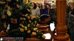 В Великую Пятницу архиепископ Артемий совершил вечерню с чином выноса плащаницы в кафедральном соборе Гродно