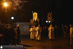 В праздник Воскресения Христова архиепископ Артемий возглавил Пасхальные богослужения в кафедральном соборе Гродно