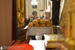 В праздник Воскресения Христова архиепископ Артемий возглавил Пасхальные богослужения в кафедральном соборе Гродно