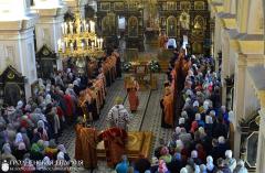 В день праздника Воскресения Христова архиепископ Артемий совершил Пасхальную великую вечерню